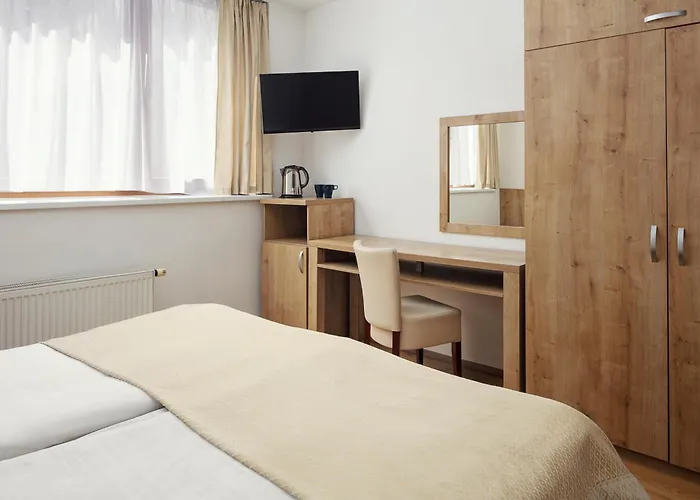 Superior Hotell 3*