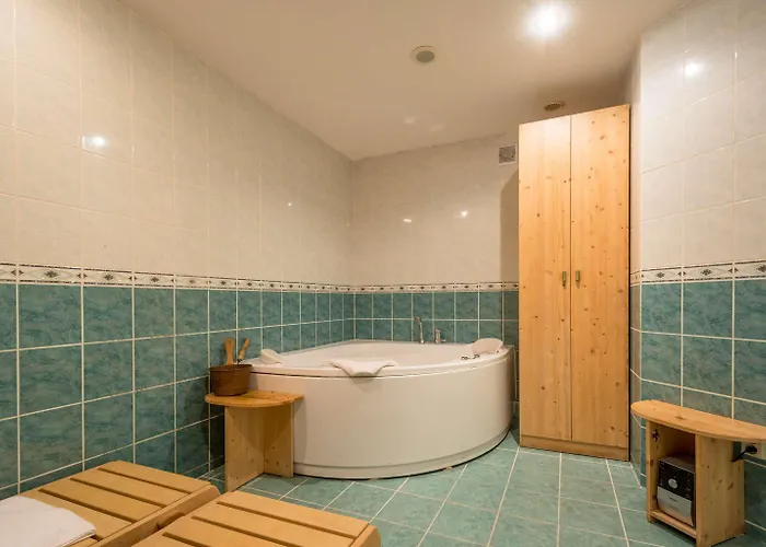 Superior Hotell 3*
